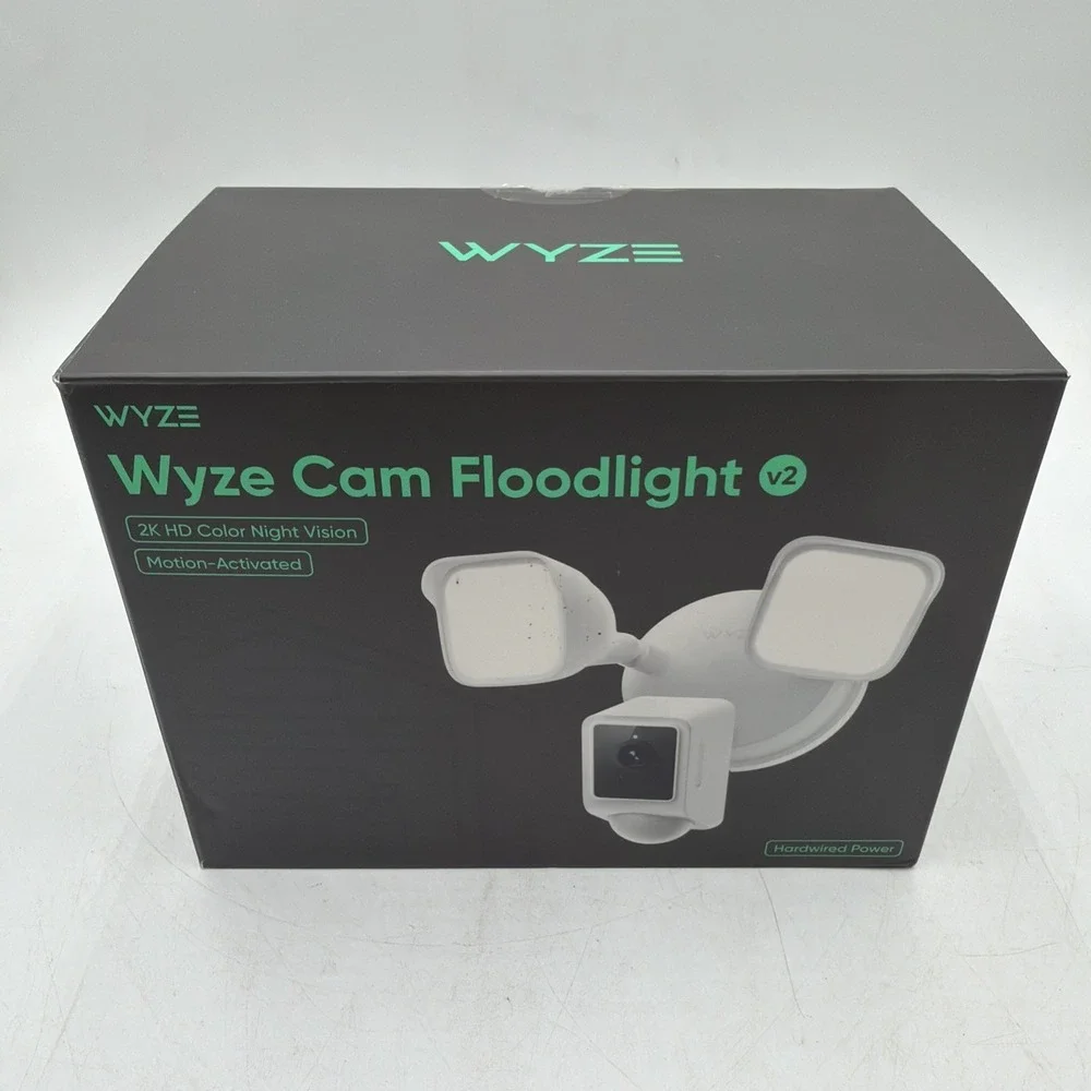Wyze Cam Floodlight V2 Motion-Activated 2K HD Color Night Vision Camera